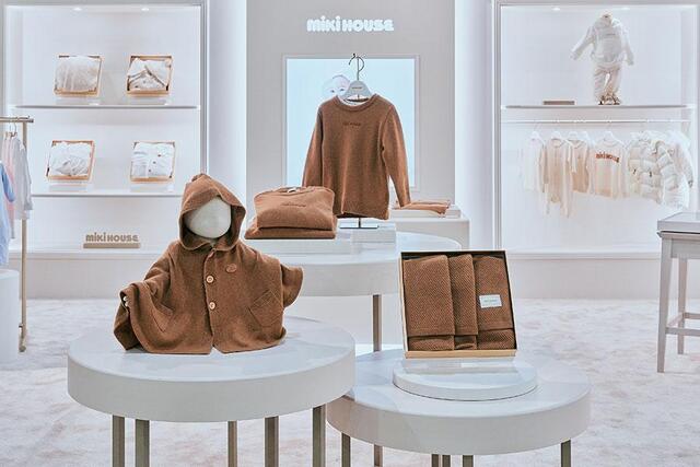 二度見した」子供服ブランドに165万円の品、SNSをざわつかせた 