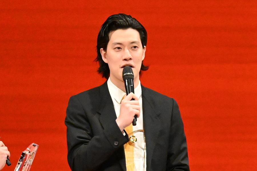 　お笑いコンビ・霜降り明星の粗品