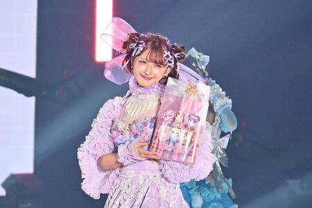 　『ＫＡＮＳＡＩ ＣＯＬＬＥＣＴＩＯＮ ２０２５ ＳＰＲＩＮＧ＆ＳＵＭＭＥＲ』に登場したしなこ（３月２日・大阪市内）