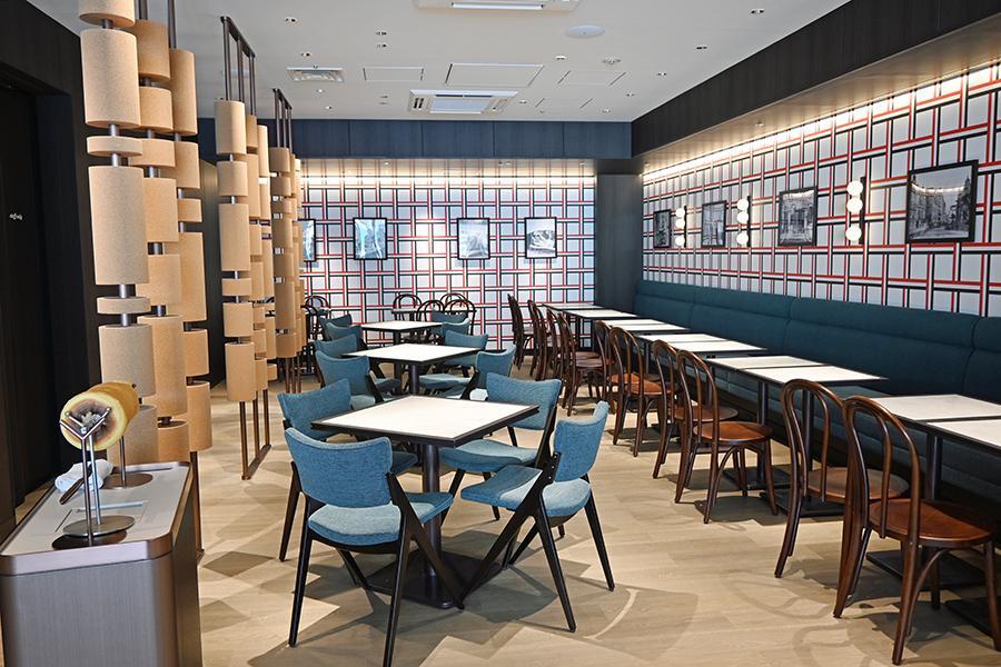 「ユーハイム本店別館　ＴＯＴＴＥＩ　ＫＯＢＥ」内観