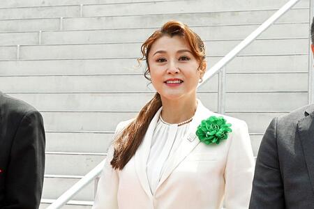 　「ＴＯＴＴＥＩ まちびらきセレモニー」に登壇した藤原紀香（４月５日・神戸市内）