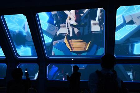　アトラクションに登場するガンダム　©創通・サンライズ