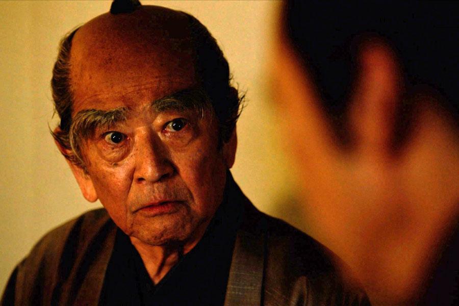 　『べらぼう～蔦重栄華乃夢噺～』第１５回より。老中・田沼意次に迫る老中・松平武元（石坂浩二）（Ｃ）ＮＨＫ