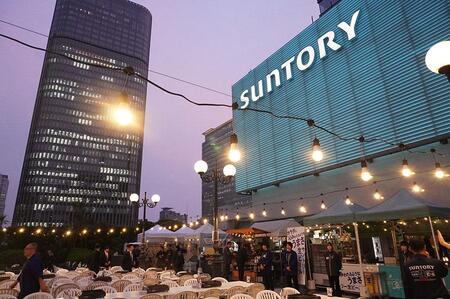 　「サントリー屋上ビアガーデン」広々とした会場