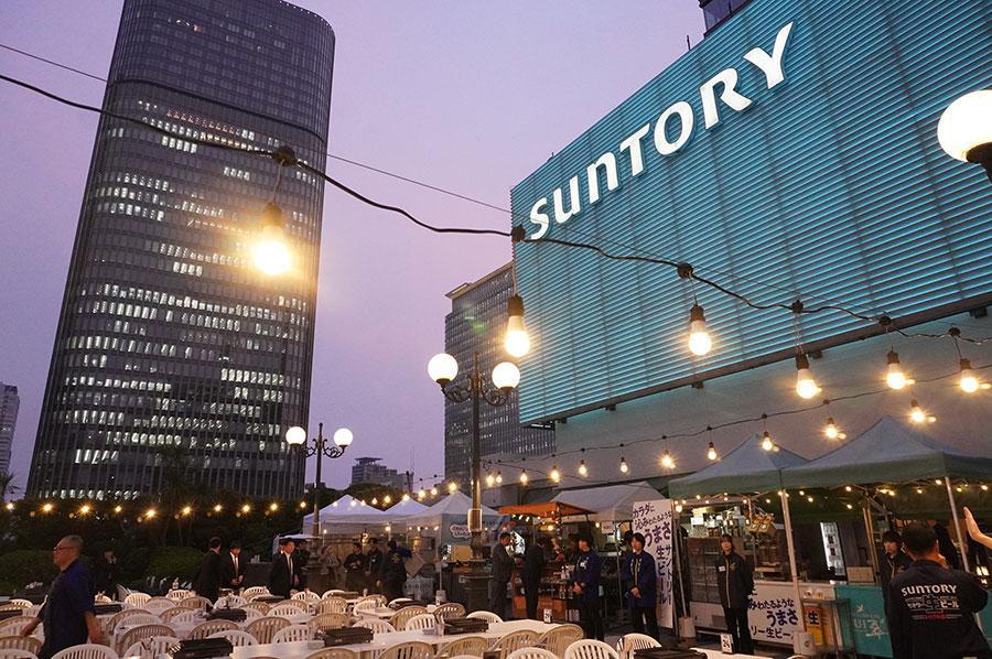 　「サントリー屋上ビアガーデン」広々とした会場