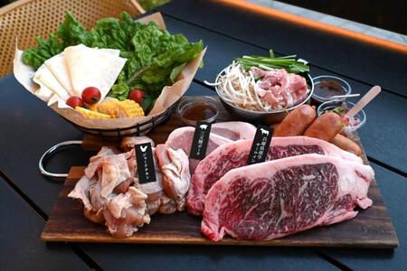 　兵庫県産の牛サーロインなどこだわり食材を豪快に鉄板で焼いて楽しめる