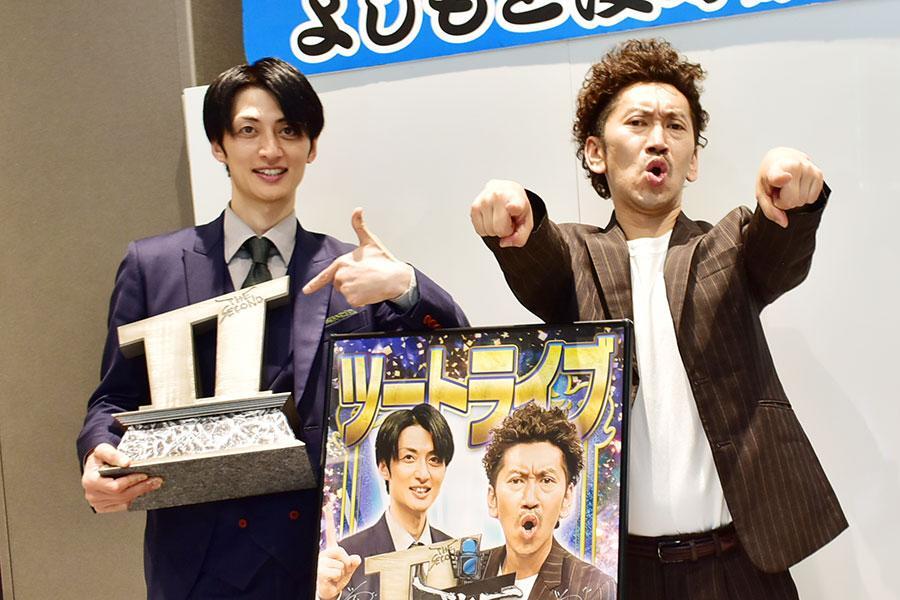 　『ＴＨＥ ＳＥＣＯＮＤ』三代目王者・ツートライブ(左からたかのり、周平魂)（５月１８日・大阪市内） 