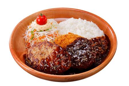 　びっくりドンキー『ハンバーグ屋のメンチカツ』フェアで登場する「メンチカツペッパーソース＆ハンバーグディッシュ」（１８１０円～）