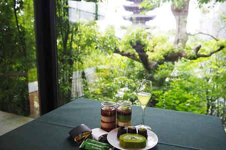 　『ザ・ホテル青龍 京都清水×祇園辻利 コラボレーションラウンジ』より