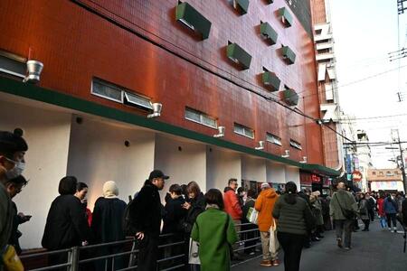 　閉館する「味園ビル」（２０２５年２月２３日：Ｌｍａｇａ.ｊｐ編集部撮影）