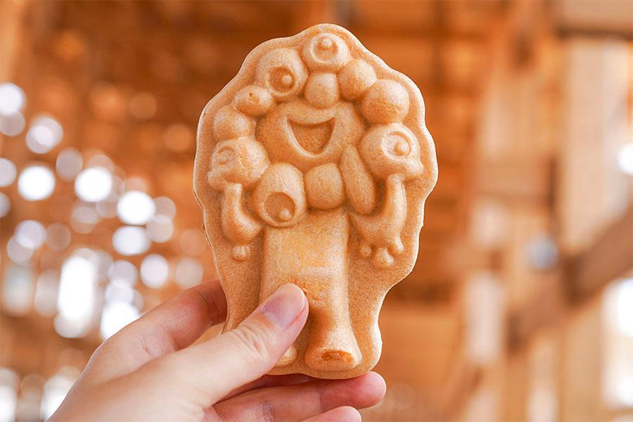 『大阪・関西万博』会場内では、公式キャラクター「ミャクミャク」のグルメが盛りだくさん！