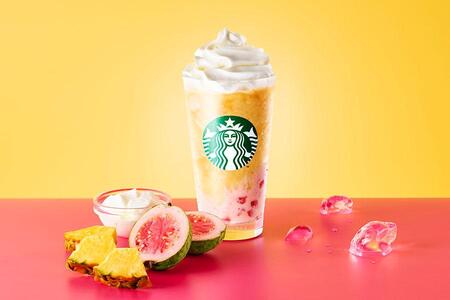 　スターバックス２８店舗限定の「ゴールデン パイン ＆ グアバ ヨーグルト」（７５６円～）