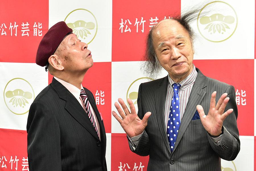 　海原はるか・かなた。全国区に名が知れ渡るきっかけになったギャグも披露（６月２３日・大阪市内）