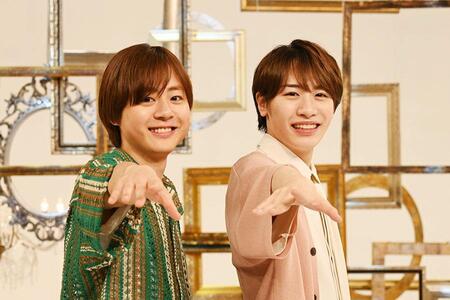 左からＡｍＢｉｔｉｏｕｓの岡佑吏、浦陸斗（６月２６日・大阪市内）