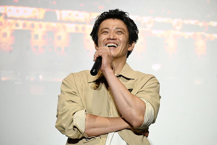 映画『フロントライン』の舞台挨拶で大阪の思い出を語る小栗旬（６月２８日・大阪市内）