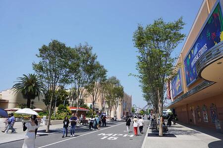 　「ユニバーサル・スタジオ・ジャパン」内の様子（写真はグリーン・ストリート）