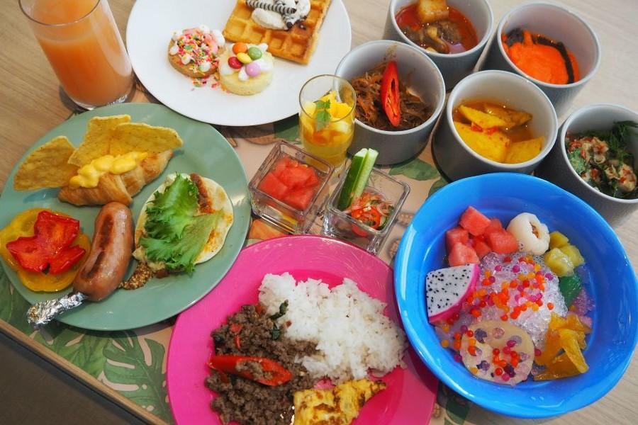 『ファンタジーアドベンチャービュッフェ』４地域のタイカレー食べ比べや現地風かき氷を作れる、タイ料理レストラン「スアンブア」にて