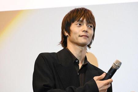 　『宝島』舞台挨拶に登壇した窪田正孝（７月４日・大阪市内）