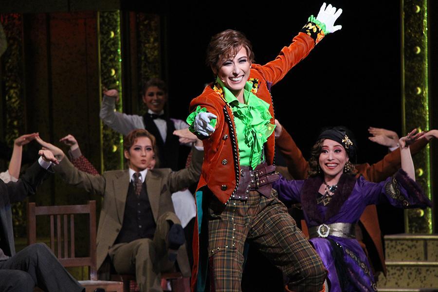 人を喜ばせる職業に就きたいと願ってきた純粋なアレックスの心持ちが、水美自身に重なる