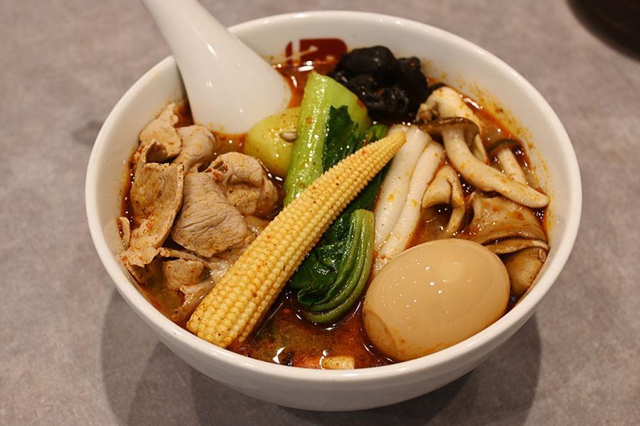 筆者セレクトの麻辣湯（１５２９円）