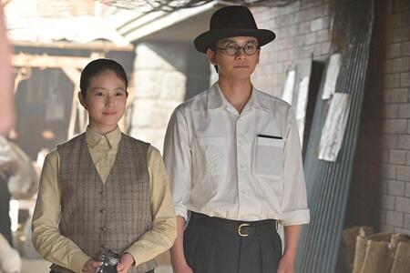 　『あんぱん』第７６回より。嵩（北村匠海）とのぶ（今田美桜）　©ＮＨＫ