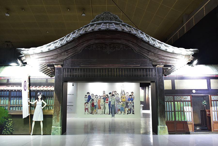 　「陣内家」の玄関から展示がスタート！