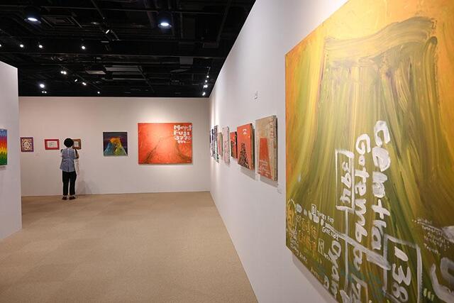 木梨憲武展、大阪からスタート！大型＆立体作品など…圧巻の約230点