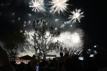 　『大阪・関西万博』花火ショーの様子（７月２３日／Ｌｍａｇａ.ｊｐ撮影）