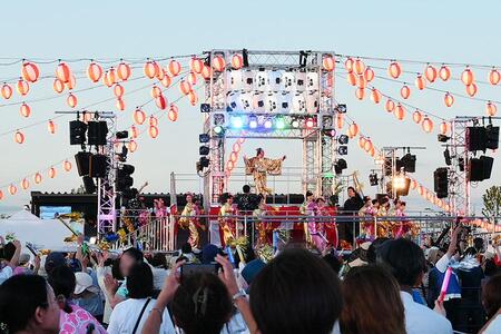 　『大阪・関西万博』で７月２５日に開催された『ＥＸＰＯ ２０２５ 大阪ウィーク～夏』の様子（Ｌｍａｇａ.ｊｐ撮影）