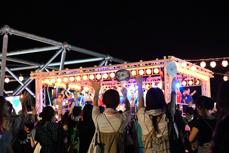 　約５時間、約３０００人が訪れたマンゲキ夏祭り（Ｌｍａｇａ.ｊｐ撮影）