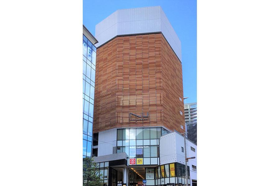 　「ＮＵ茶屋町」外観