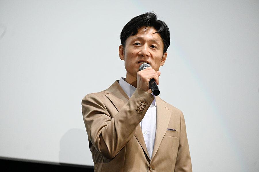 映画『国宝』の特大ヒット舞台挨拶に登場した李相日監督（８月１０日・大阪市内）