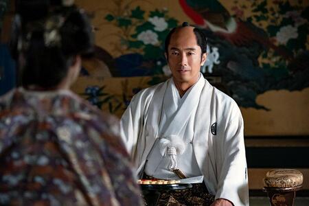 　『べらぼう～蔦重栄華乃夢噺～』第３１回より。大奥と話す１０代将軍・徳川家治（眞島秀和）©ＮＨＫ