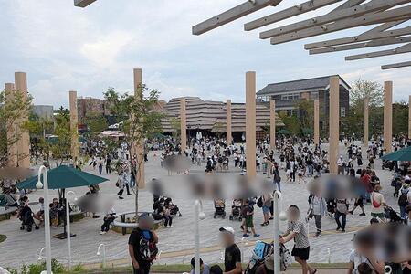 　この人混みで迷子になると大変…『大阪・関西万博』会場の様子（Ｌｍａｇａ.ｊｐ撮影）