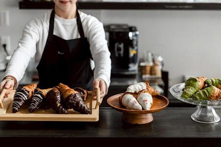 　「１００日だけのチョコクロワッサン ｂｙ Ｔｏｎｙ Ｂａｋｅ」のメインビジュアルイメージ