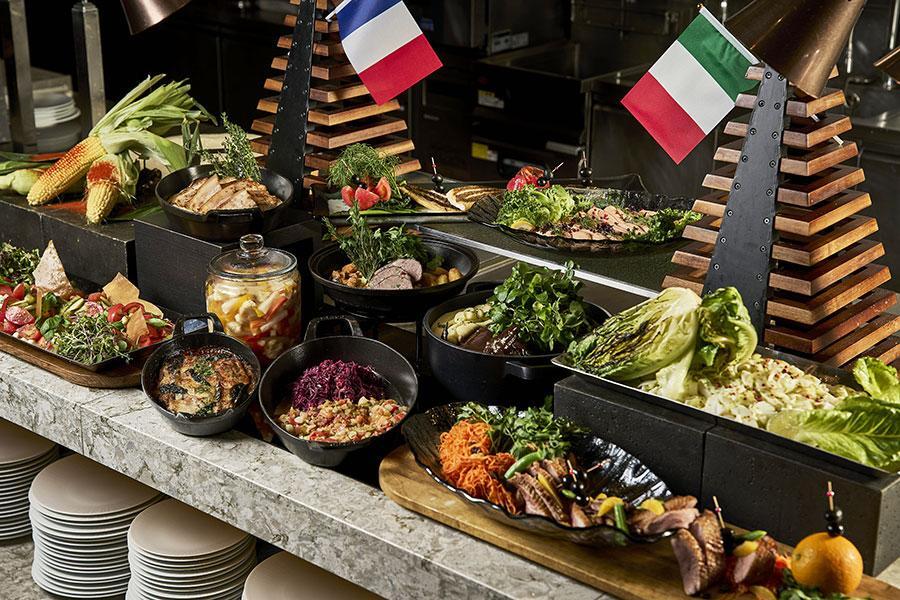 　「センタラグランドホテル大阪」の『タイ・日・仏・伊を巡る秋の贅沢グルメビュッフェ』のイメージ