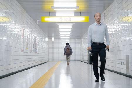 　映画『８番出口』劇中より　©２０２５ 映画「８番出口」製作委員会