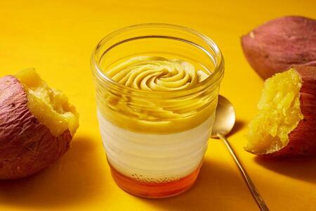 　モロゾフ秋の新商品「濃い蜜芋のプリン」（４８６円）