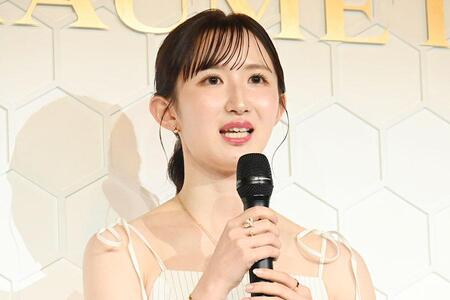 　『大阪・関西万博』にて、「ショーメ、自然美への賛歌」のオープニングイベントに登場した早田ひな（９月１日・フランスパビリオン）