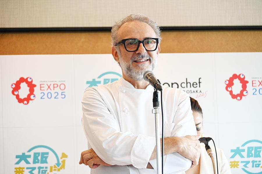 『大阪来てなキャンペーン Ｔｏｐ Ｃｈｅｆ ｉｎ ＯＳＡＫＡ ２０２５』記者発表会にて、マッシモ・ボットゥーラシェフ（９月１１日／ホテルニューオータニ大阪）