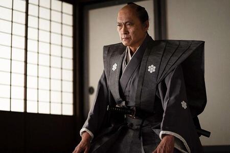 　『べらぼう～蔦重栄華乃夢噺～』第３４回より。沙汰を言い渡される田沼意次（渡辺謙）　©ＮＨＫ