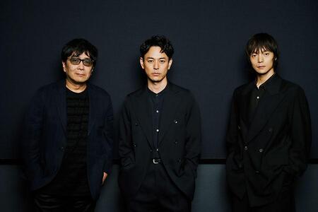 映画『宝島』左から、大友啓史監督、妻夫木聡、窪田正孝