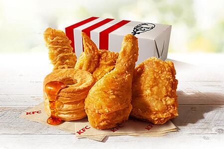 　ケンタッキーフライドチキンの「ファン感謝祭パック」（９９０円）