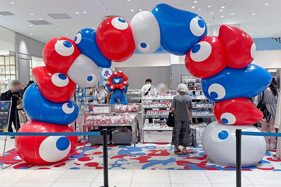 　「心斎橋パルコ」（大阪市中央区）にある「2025大阪・関西万博オフィシャルストア」の外観（９月２９日撮影／Ｌｍａｇａ.ｊｐ編集部）