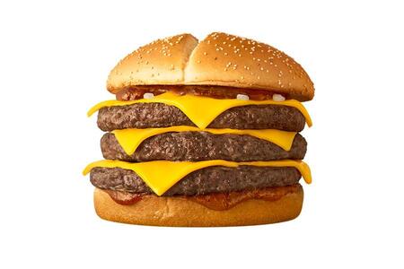 マクドナルドの復活メニュー「炙り醤油風　トリプル肉厚ビーフ」（820円～）