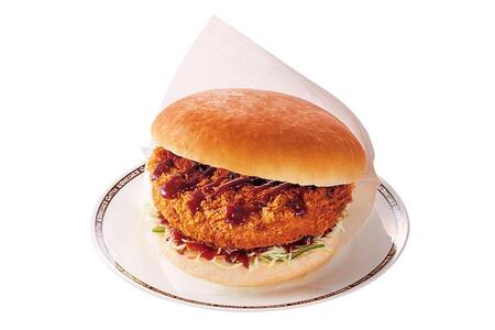 　コメダ珈琲店「ドデカメンチバーガー」（８９０円～）