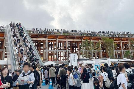 　混雑する『大阪・関西万博』会場（１０月 Ｌｍａｇａ.ｊｐ撮影）