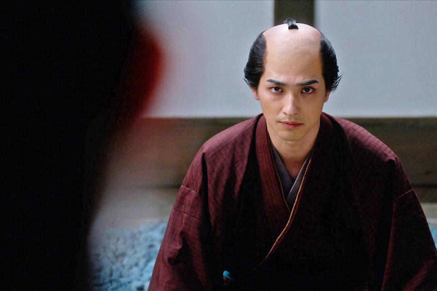 　『べらぼう～蔦重栄華乃夢噺～』第３９回より。老中・松平定信と直接対峙した重三郎（横浜流星）©ＮＨＫ