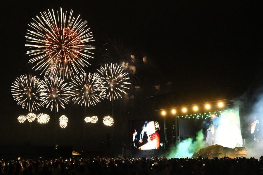 　短くも豪華な花火と一夜限りの共演（１０月１１日／大阪・関西万博）