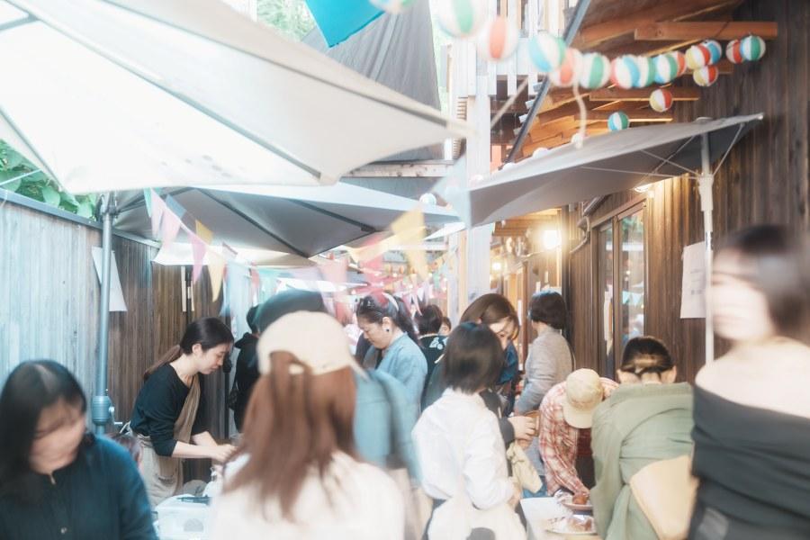　「露地庭市」過去開催の様子（撮影：Ｋａｙ Ｉｍａｉｄｅ）